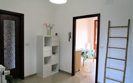 Isolotto 5 vani S26