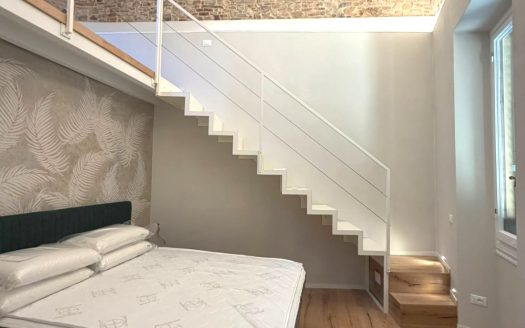 Galluzzo Appartamento nuovo arredato S13